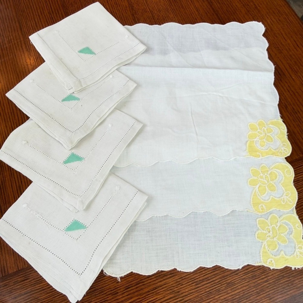 Vintage Linen Napkin Handkerchief Set 7pc Green Hemstitch Yellow Floral Applique